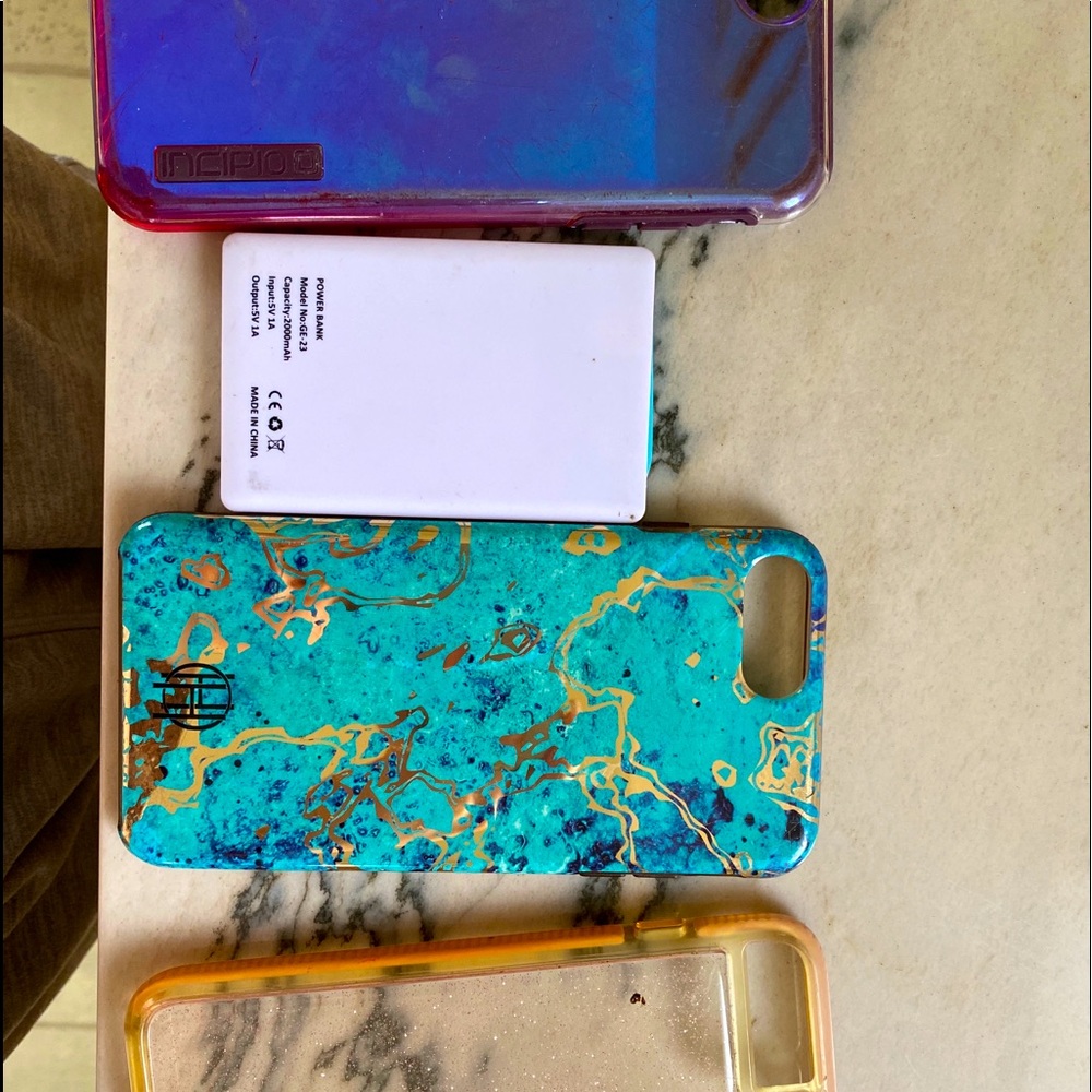 iPhone 8 Plus cases and portable charger